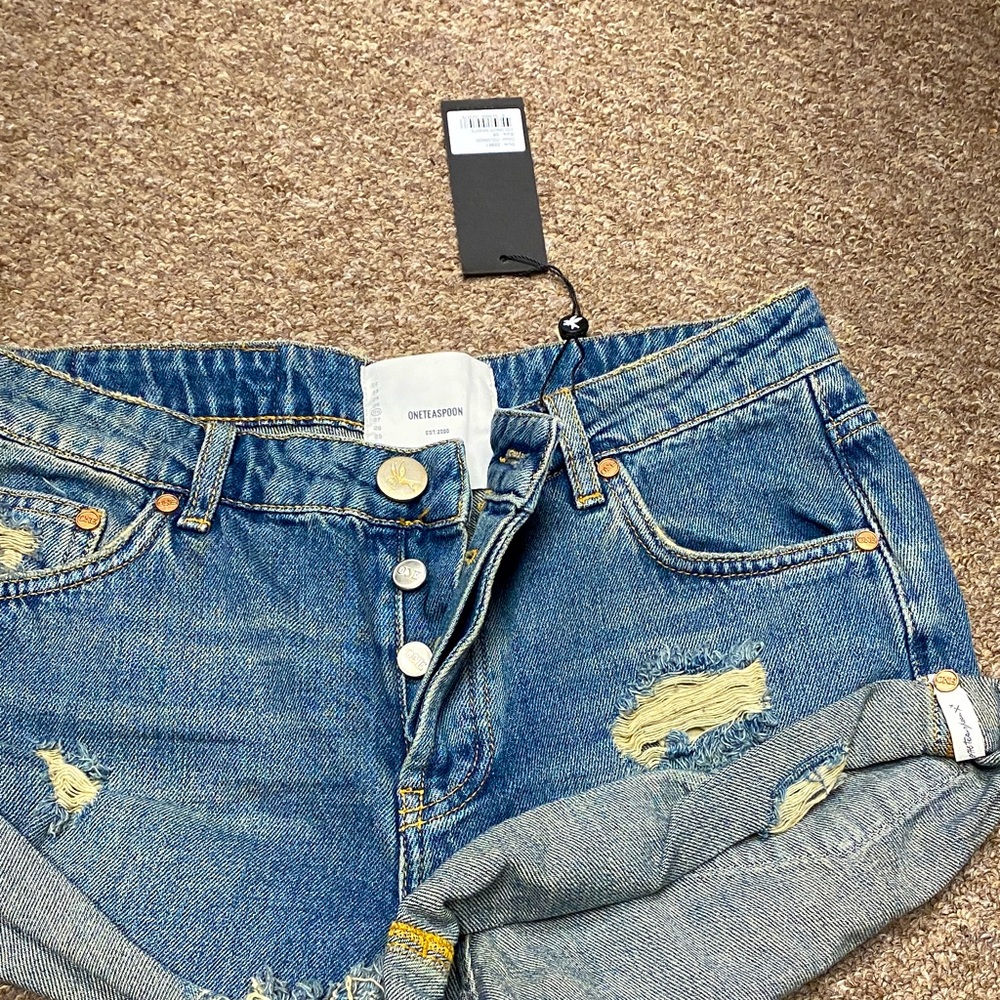 One Teaspoon Blue Denim Shorts . Super sexy 😻🍒daisy dukes 🍒🍒
